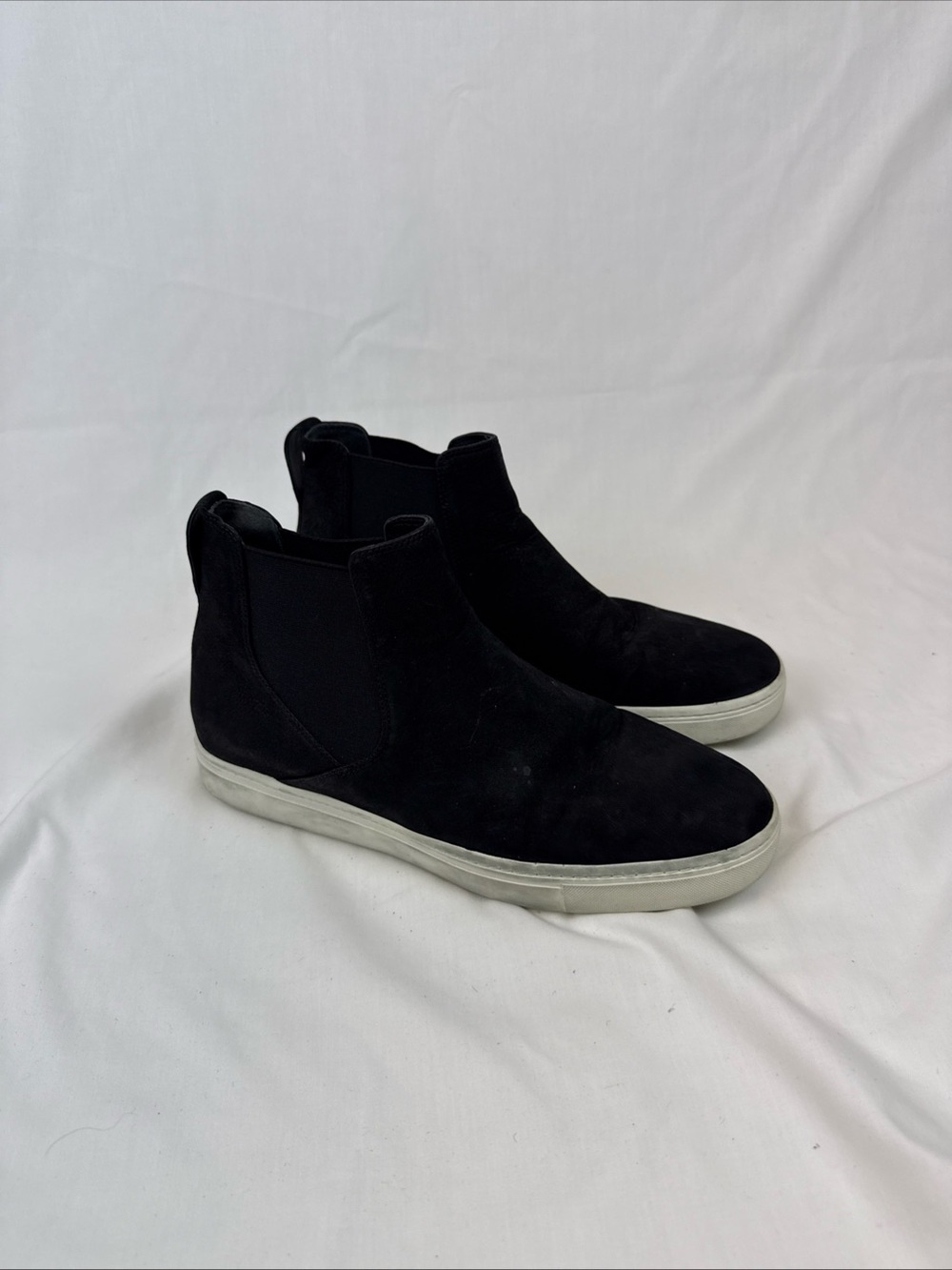 Vince Women’s Black Slip-On Chelsea Sneaker